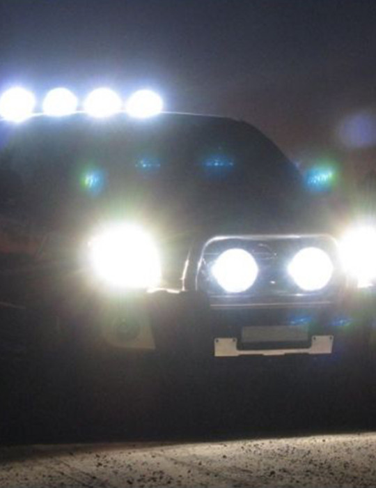 QUATTRO Elite HID Driving Light (Single Unit)